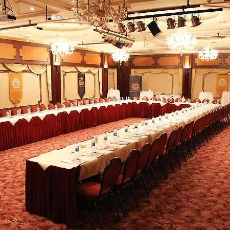 2000 Kavaklidere Hotel 4*